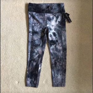 SOLD - Bebe Sport Grey Tie Dye Ankle Length Leggings - XL - NWT